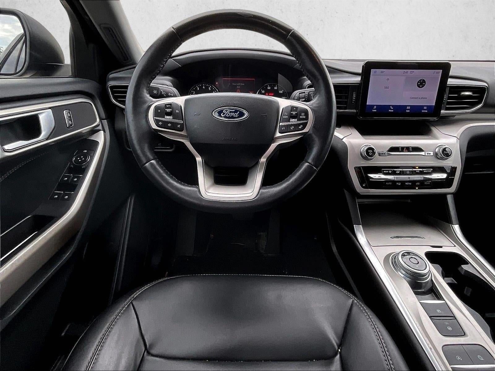2023 Ford Explorer XLT RWD