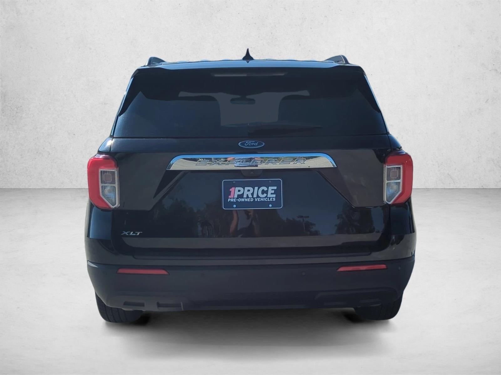 2023 Ford Explorer XLT RWD