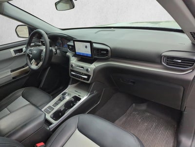 2023 Ford Explorer XLT RWD