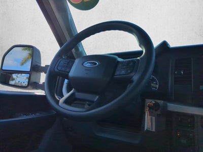 2025 Ford Super Duty F-250 SRW XLT 4WD Crew Cab 6.75' Box