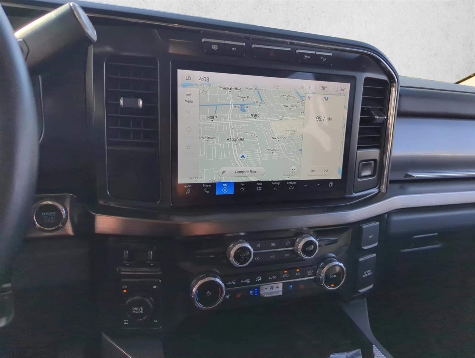 2024 Ford Super Duty F-250 SRW LARIAT 4WD Crew Cab 6.75' Box