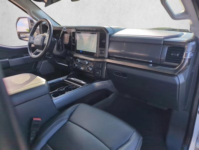 2024 Ford Super Duty F-250 SRW LARIAT 4WD Crew Cab 6.75' Box