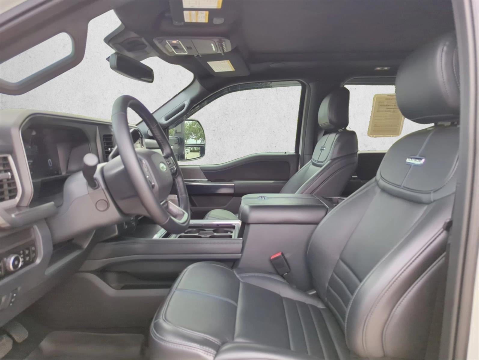 2025 Ford Super Duty F-350 SRW Platinum 4WD Crew Cab 6.75' Box