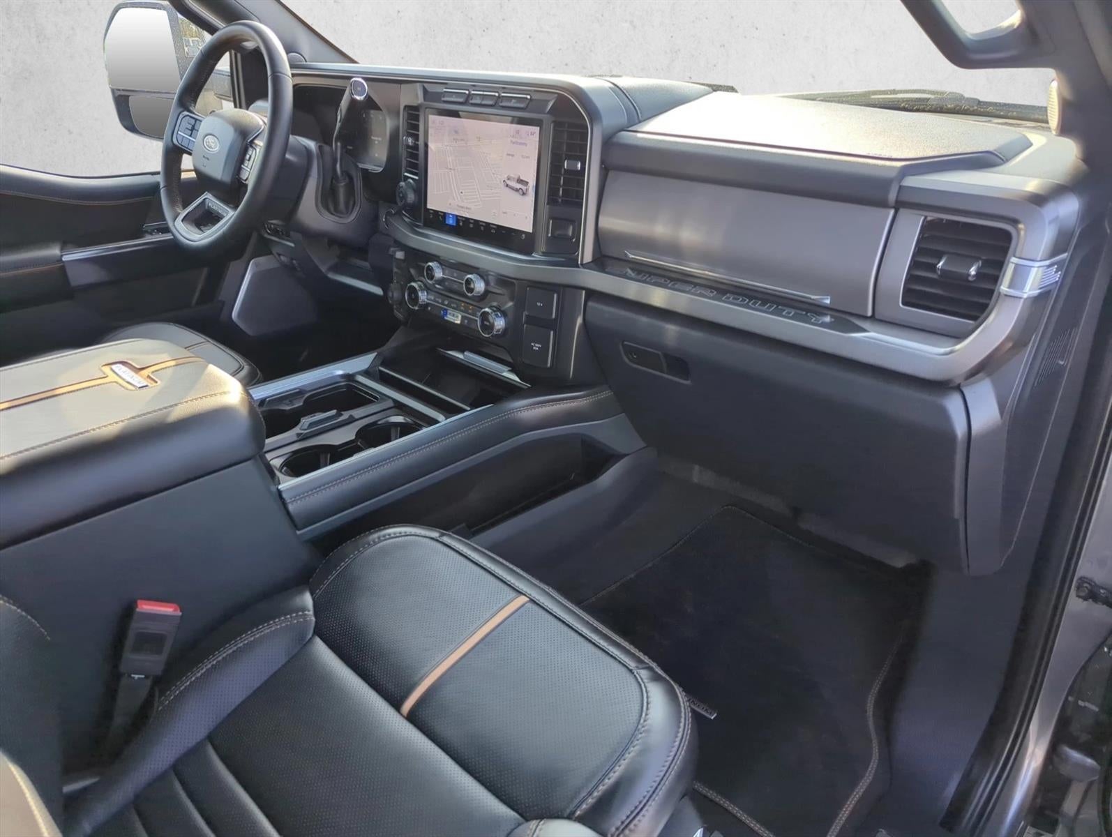 2024 Ford Super Duty F-350 SRW Platinum 4WD Crew Cab 6.75' Box