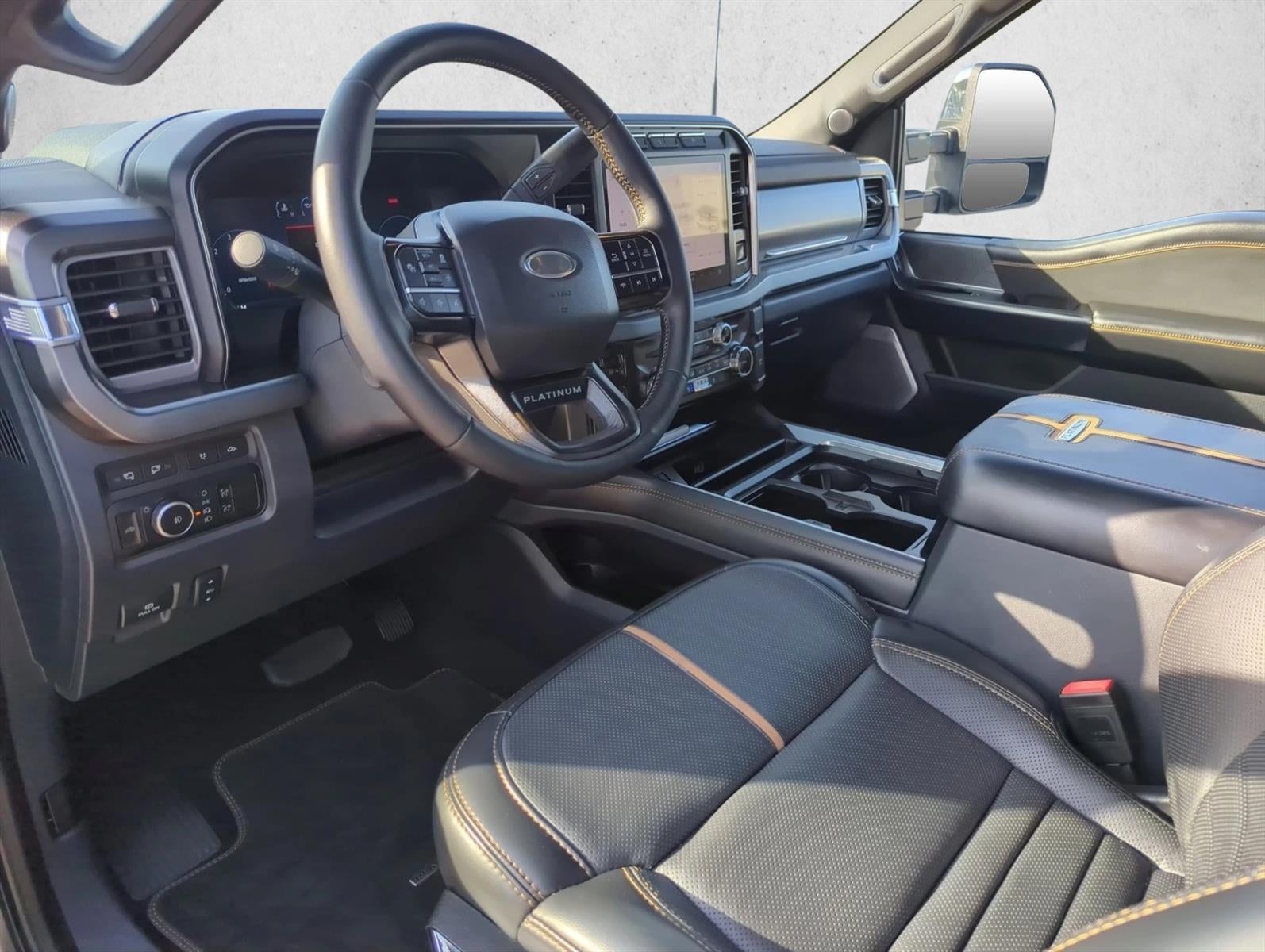 2024 Ford Super Duty F-350 SRW Platinum 4WD Crew Cab 6.75' Box