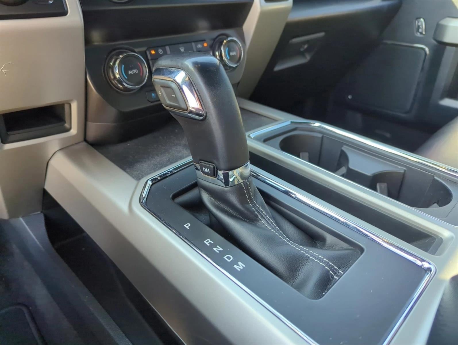 2019 Ford F-150 LARIAT 2WD SuperCrew 5.5' Box