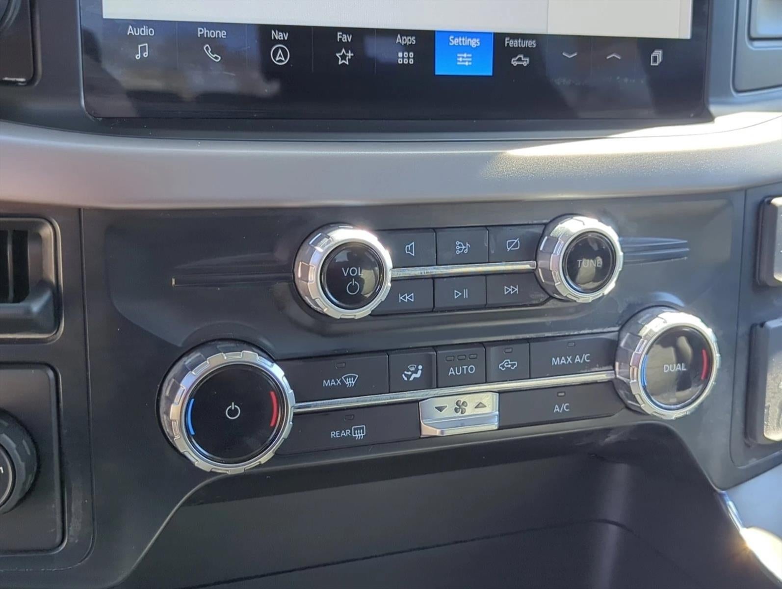 2024 Ford F-150 XLT 2WD SuperCab 6.5' Box