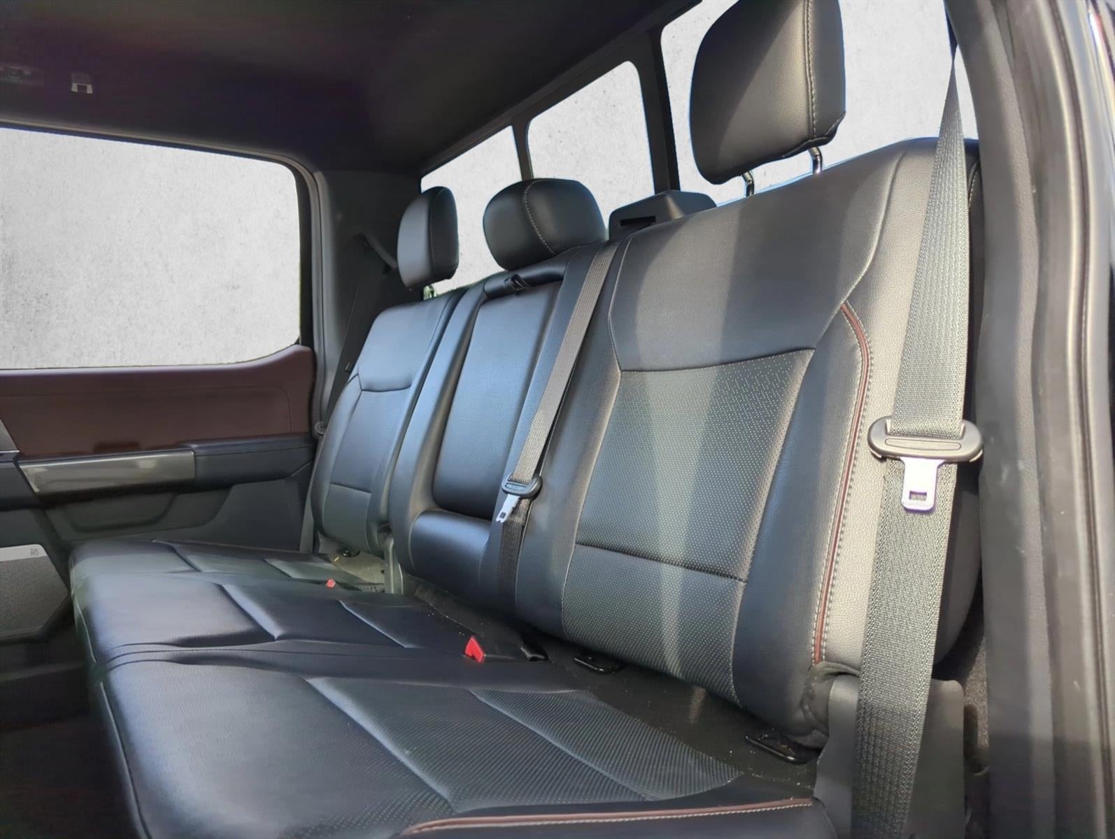 2022 Ford F-150 LARIAT 4WD SuperCrew 5.5' Box