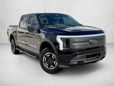 2023 Ford F-150 Lightning XLT 4WD SuperCrew 5.5' Box