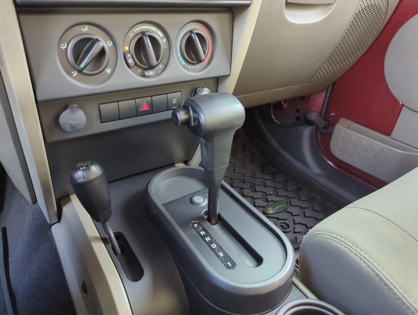 2008 Jeep Wrangler 4WD 2dr Sahara