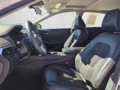 2020 Nissan Altima 2.5 SR Sedan