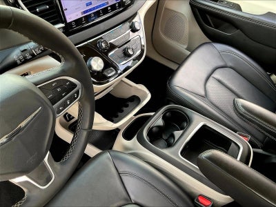 2024 Chrysler Pacifica Touring L FWD