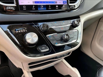 2024 Chrysler Pacifica Touring L FWD