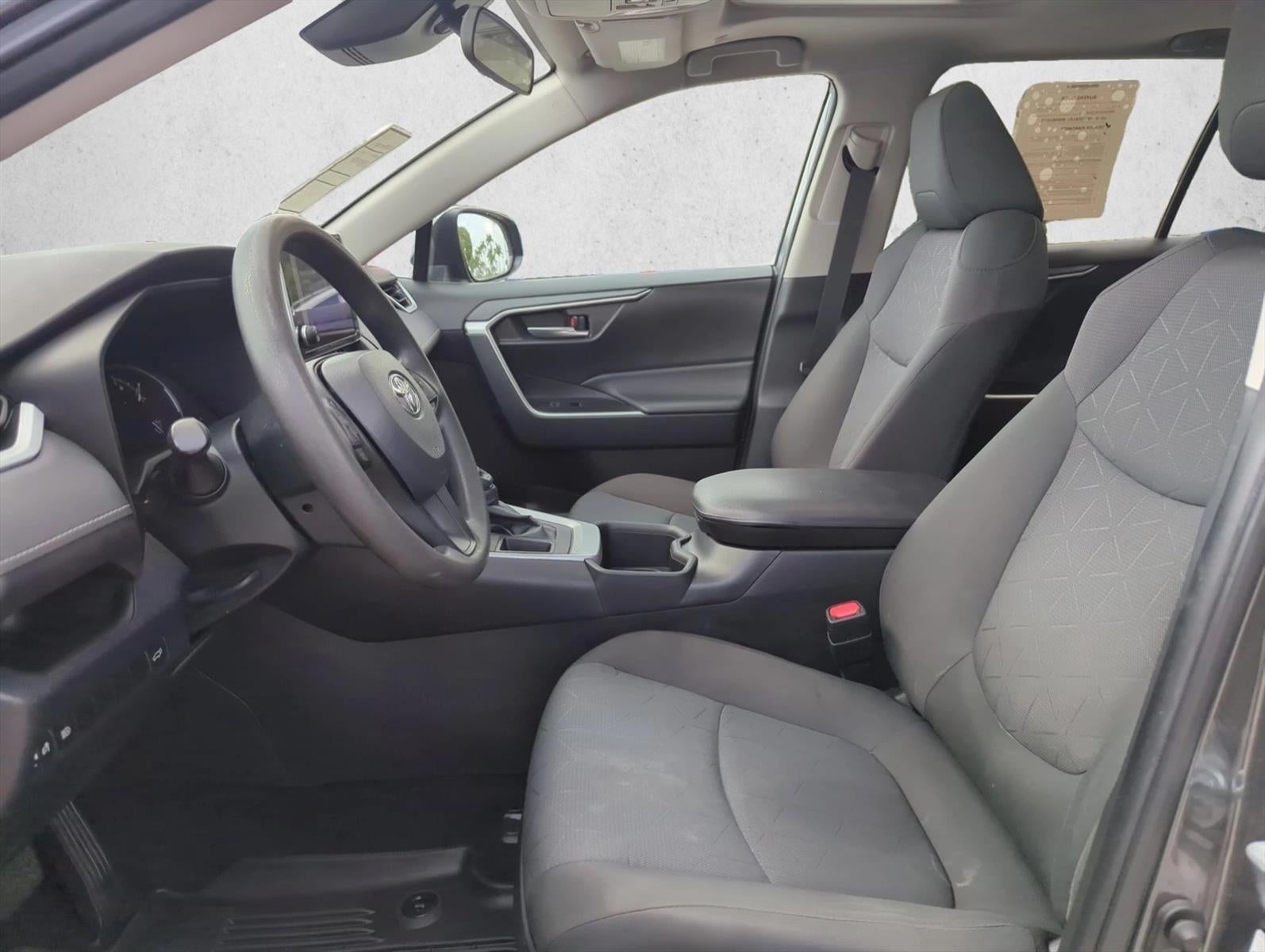 2023 Toyota RAV4 XLE FWD (GS)