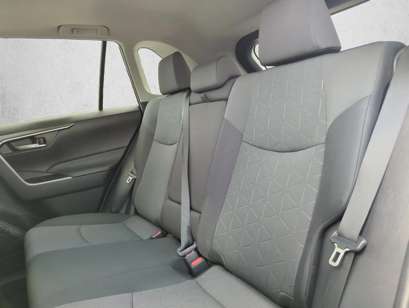 2023 Toyota RAV4 XLE FWD (GS)