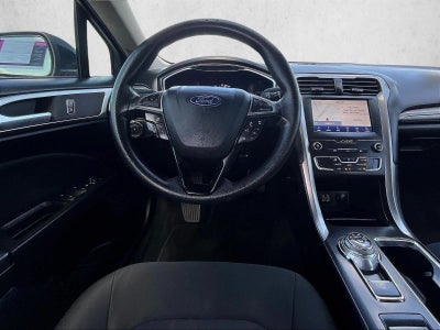 2020 Ford Fusion SE FWD