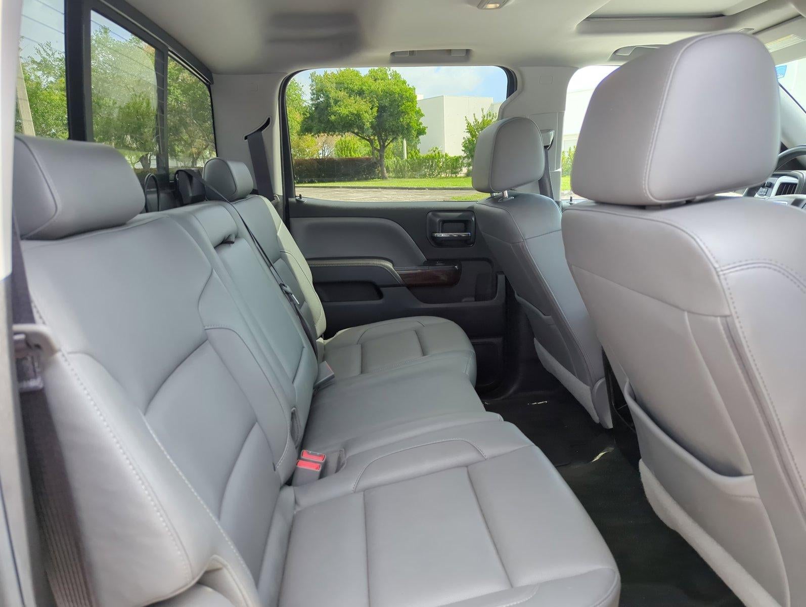 2017 GMC Sierra 1500 Crew Cab Short Box 2-Wheel Drive SLT