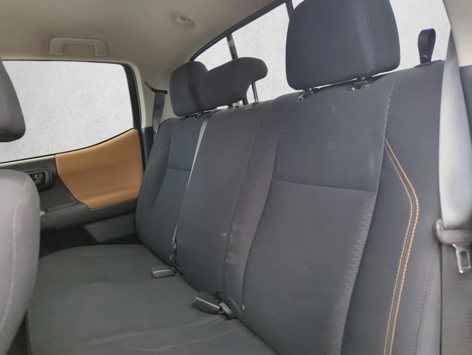 2019 Toyota Tacoma 2WD 2WD SR5 Double Cab 5' Bed V6 AT (GS)
