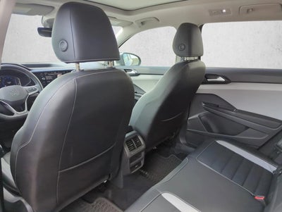 2022 Volkswagen Taos SEL 4MOTION