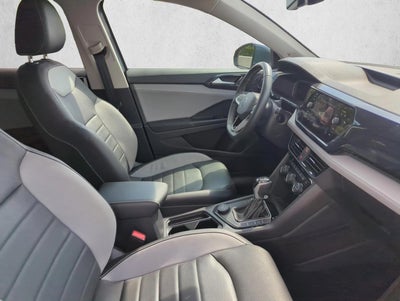 2022 Volkswagen Taos SEL 4MOTION