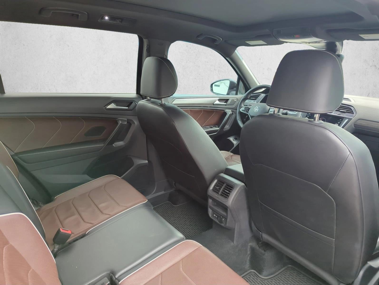 2024 Volkswagen Tiguan 2.0T SEL R-Line 4MOTION