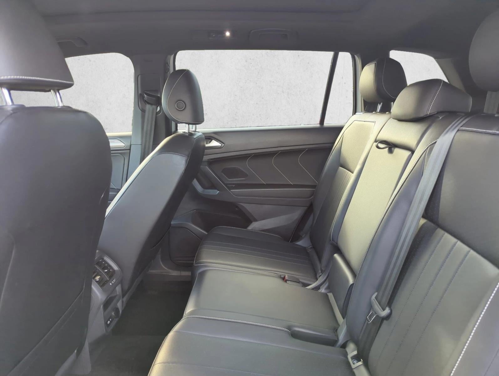 2022 Volkswagen Tiguan 2.0T SE R-Line Black FWD