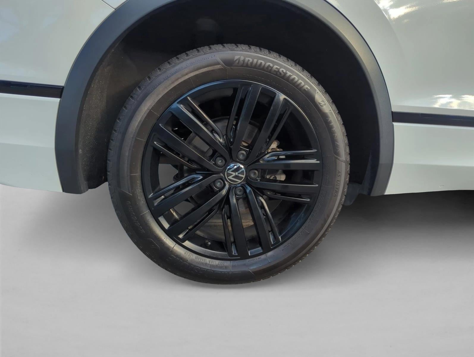 2022 Volkswagen Tiguan 2.0T SE R-Line Black FWD