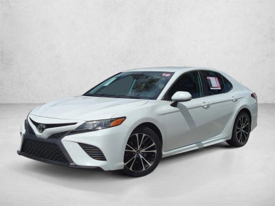 2019 Toyota Camry SE Auto (SE)