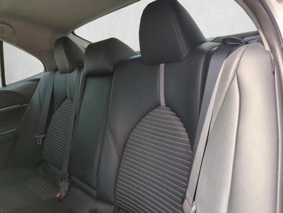 2019 Toyota Camry SE Auto (SE)