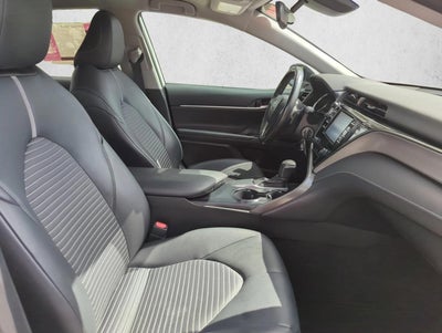 2019 Toyota Camry SE Auto (SE)