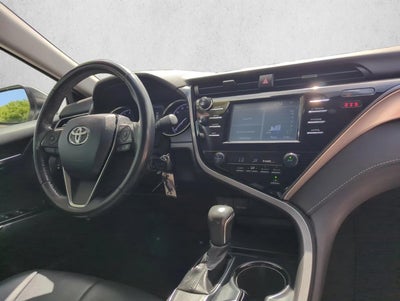 2019 Toyota Camry SE Auto (SE)