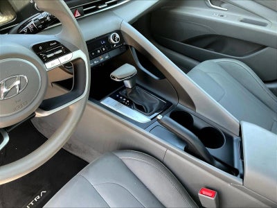 2023 Hyundai ELANTRA SEL IVT