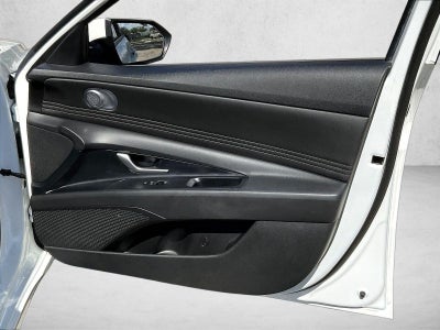 2023 Hyundai ELANTRA SEL IVT