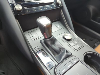 2024 Lexus IS 350 F SPORT Design RWD