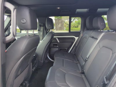 2024 Land Rover Defender 110 P400 X-Dynamic SE