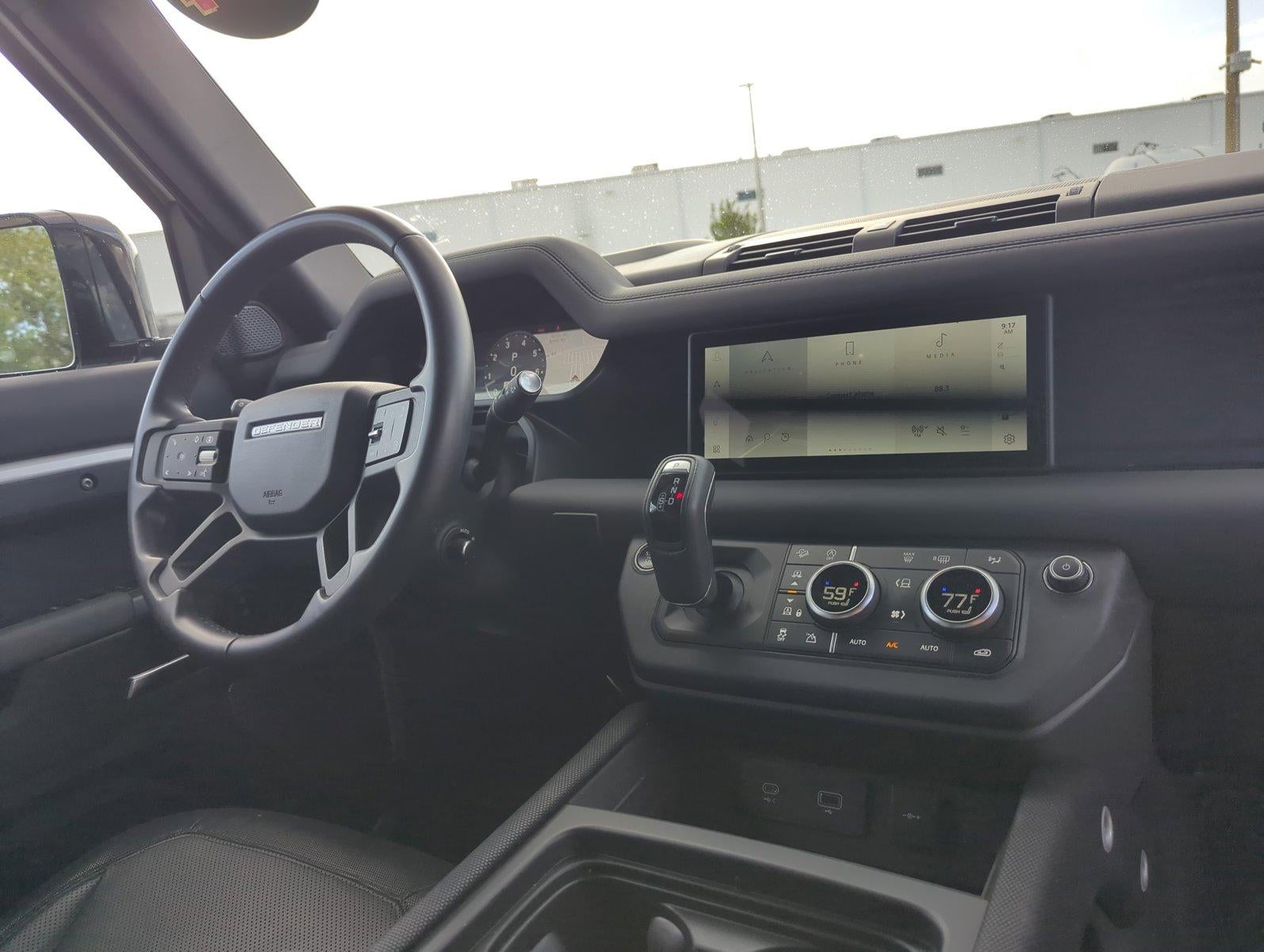 2024 Land Rover Defender 110 P400 X-Dynamic SE