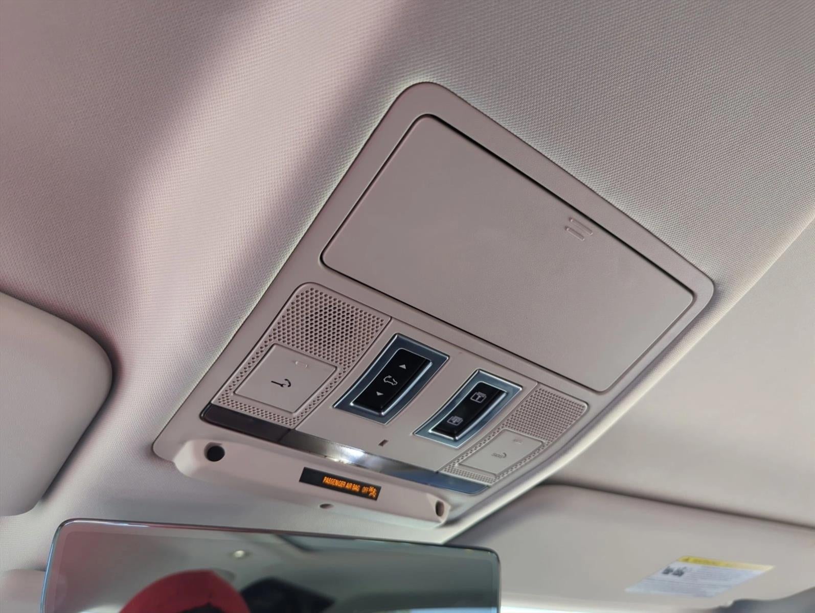 2020 Land Rover Defender 110 SE AWD