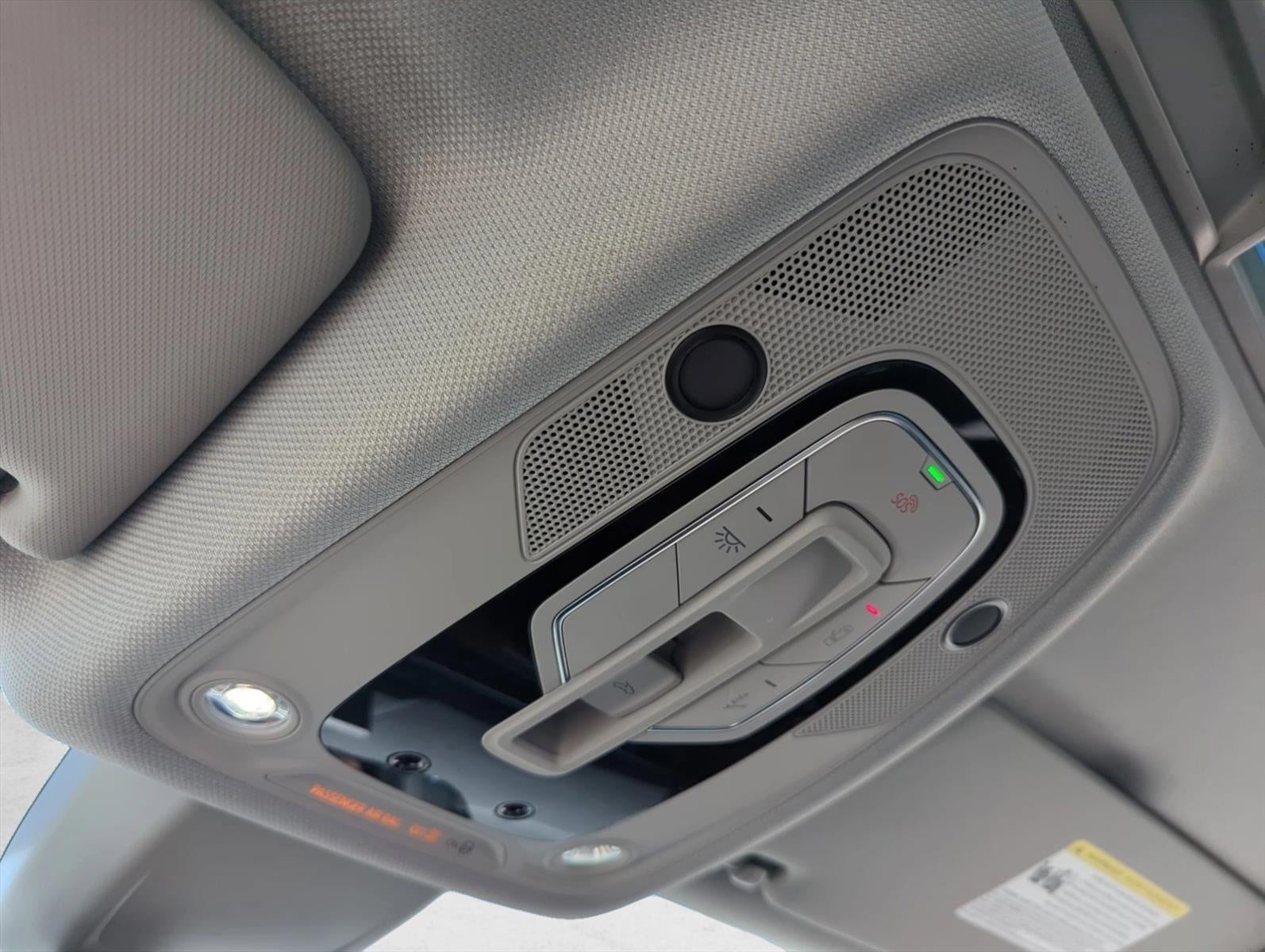 2022 Audi A4 Sedan Premium Plus 40 TFSI quattro