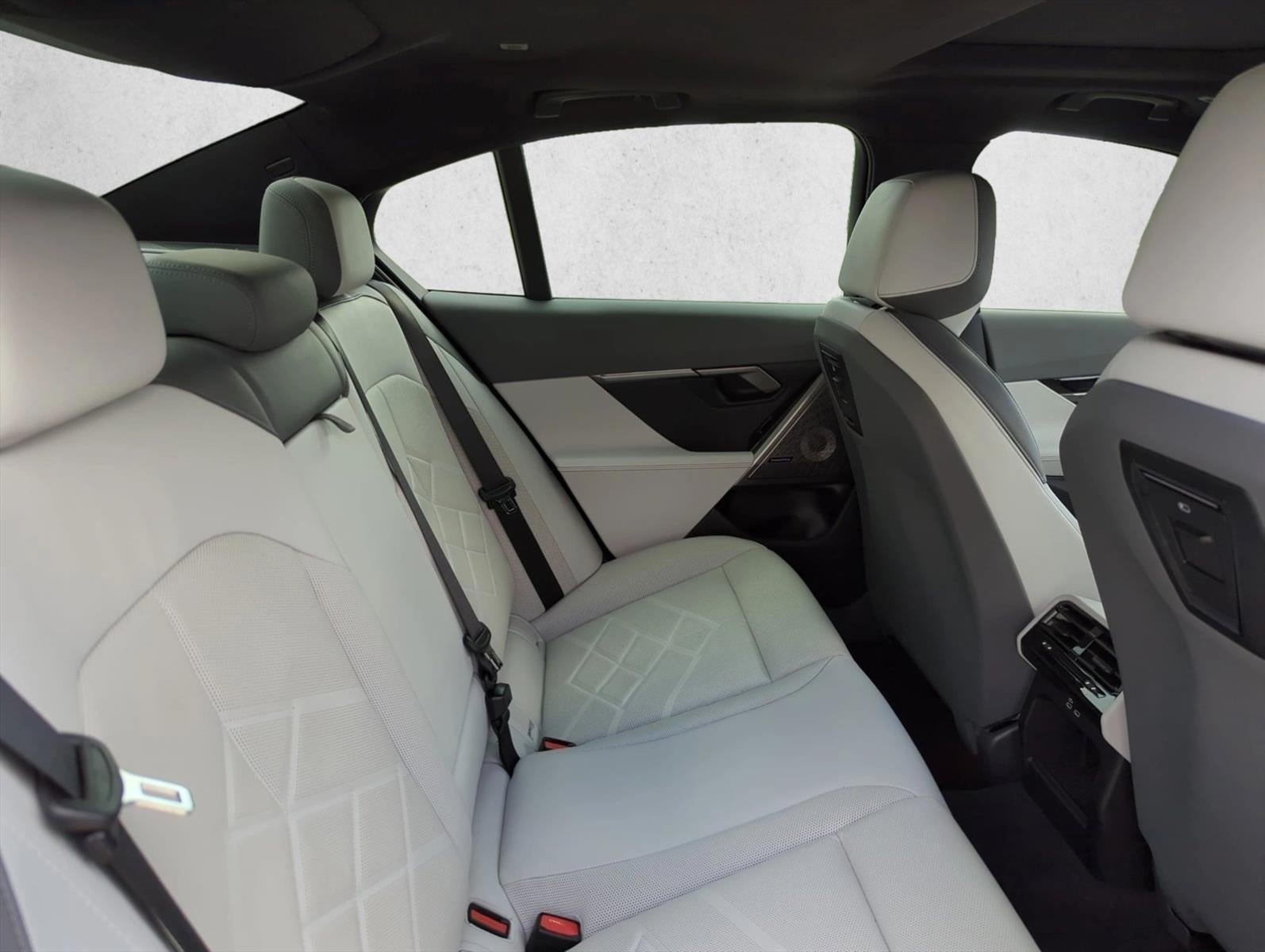 2026 BMW 540i xDrive Sedan