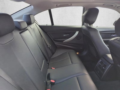 2018 BMW 320i Sedan