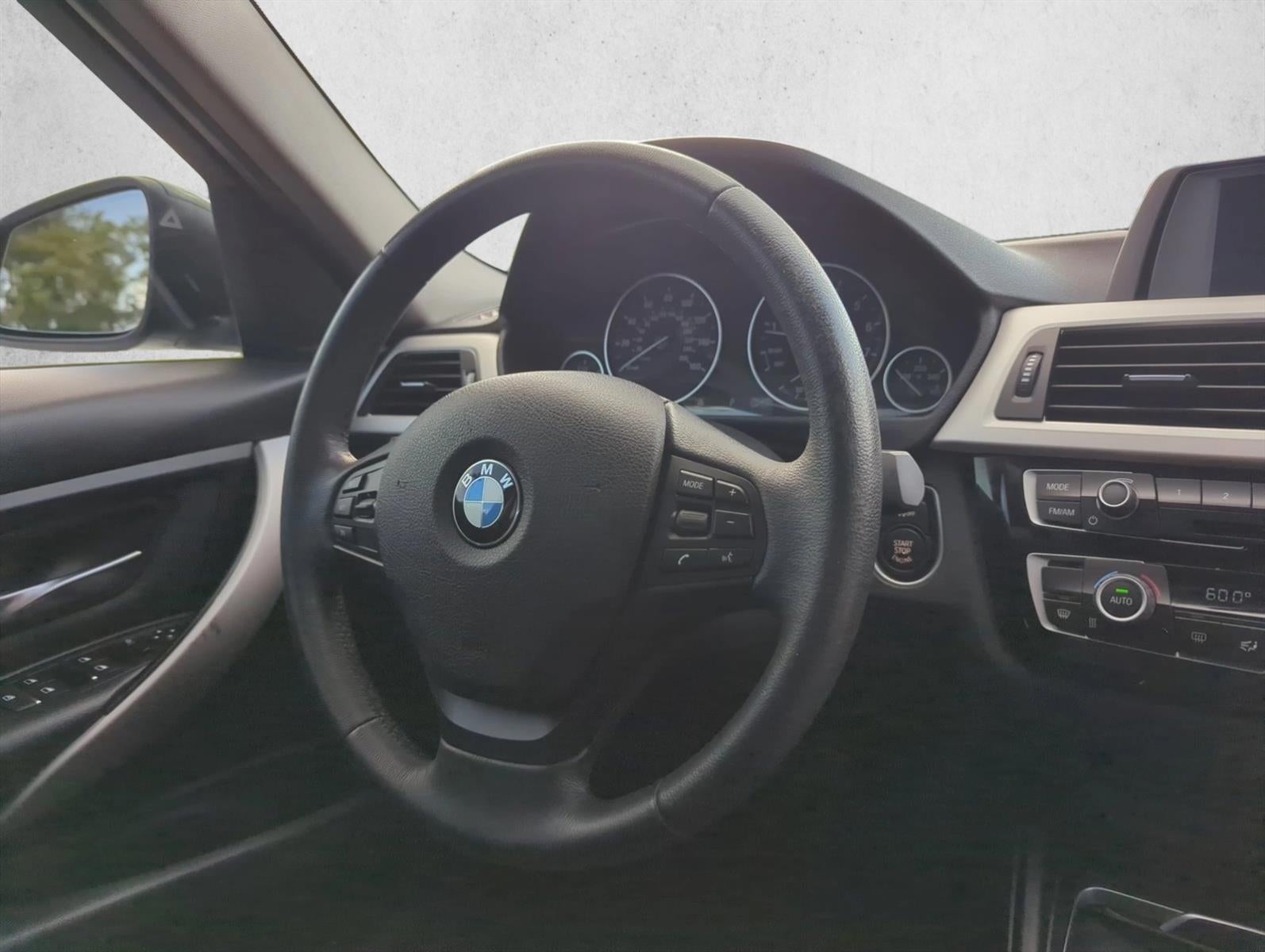 2018 BMW 320i Sedan