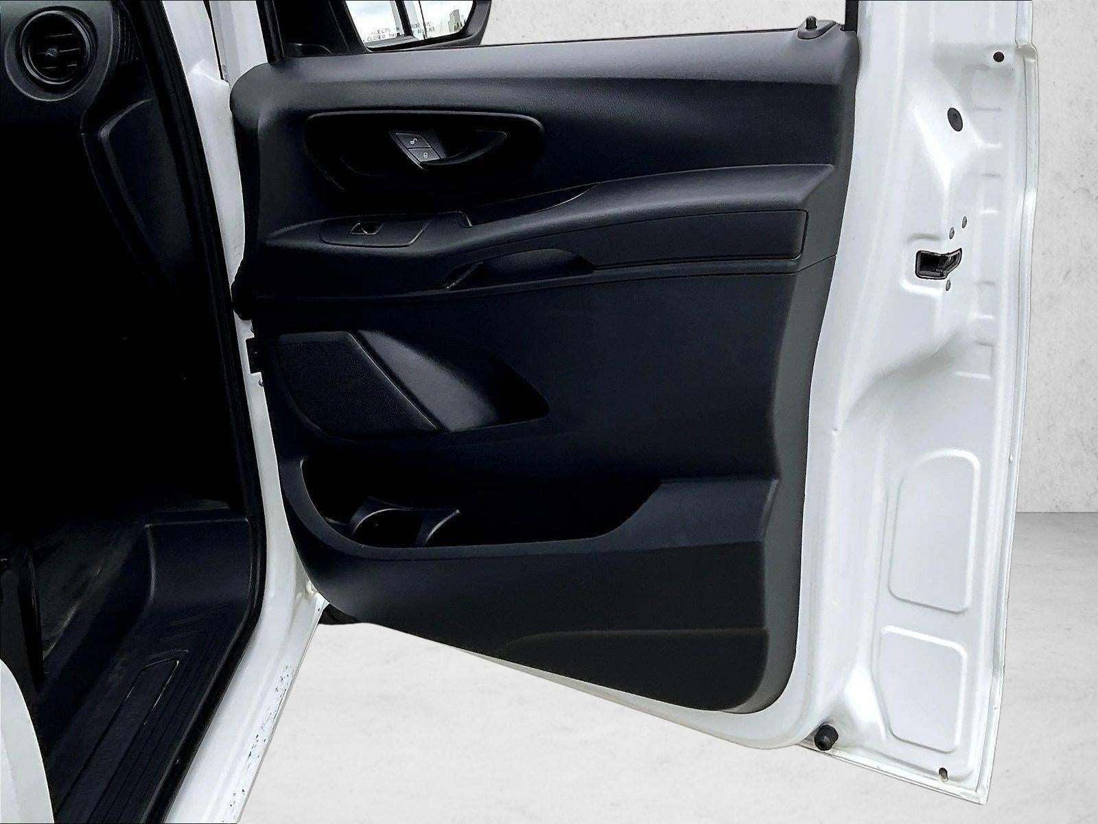 2020 Mercedes-Benz Metris Cargo Van Standard Roof 126" Wheelbase