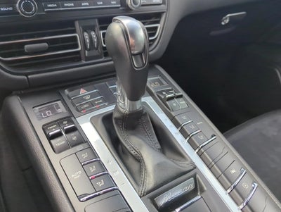 2021 Porsche Macan AWD