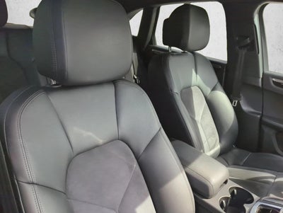 2021 Porsche Macan AWD