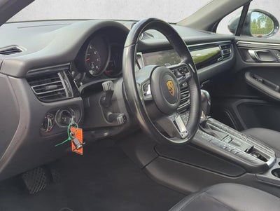 2021 Porsche Macan AWD