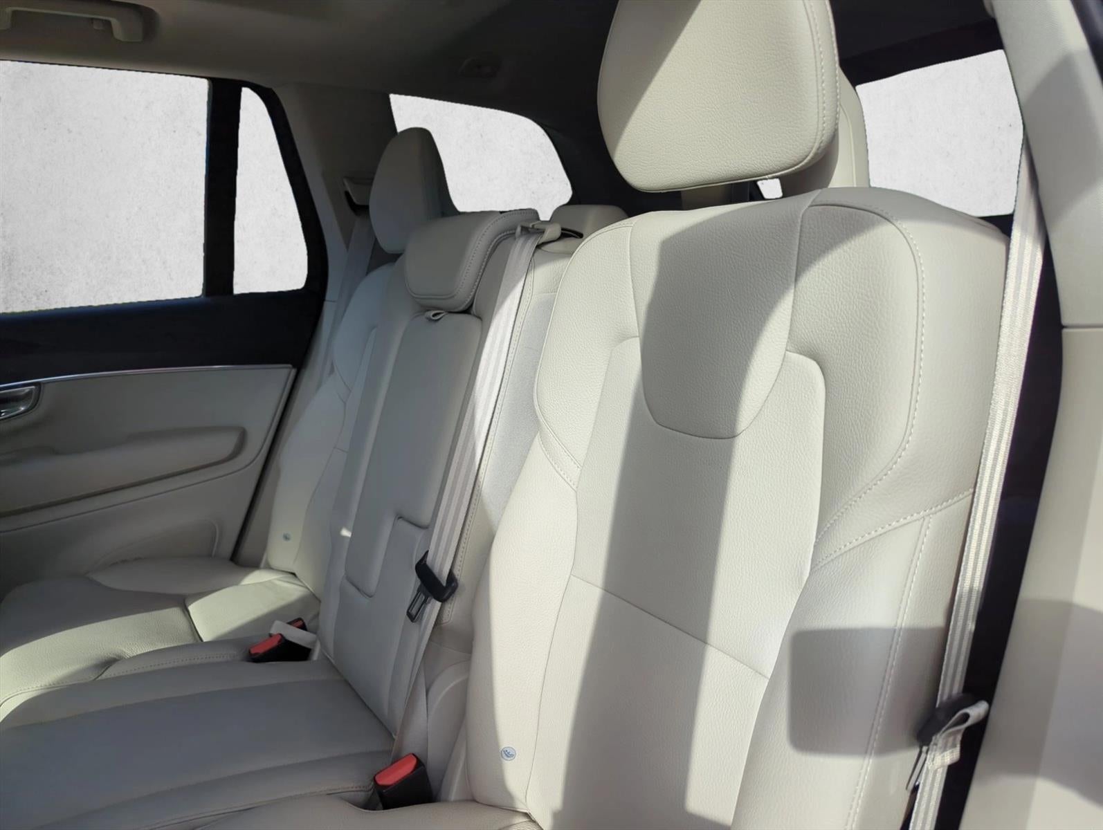 2020 Volvo XC90 T5 FWD Momentum 7 Passenger