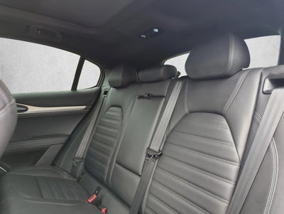 2023 Alfa Romeo Stelvio Veloce AWD