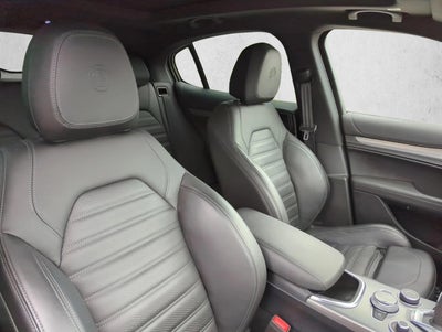 2023 Alfa Romeo Stelvio Veloce AWD