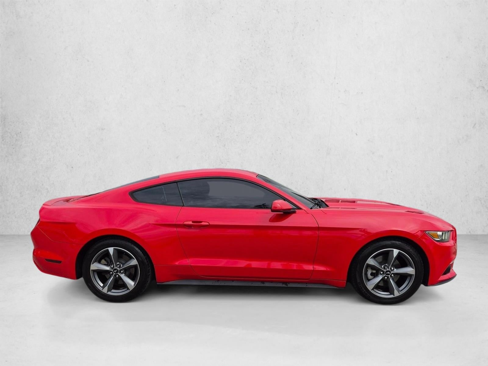2016 Ford Mustang 2dr Fastback EcoBoost