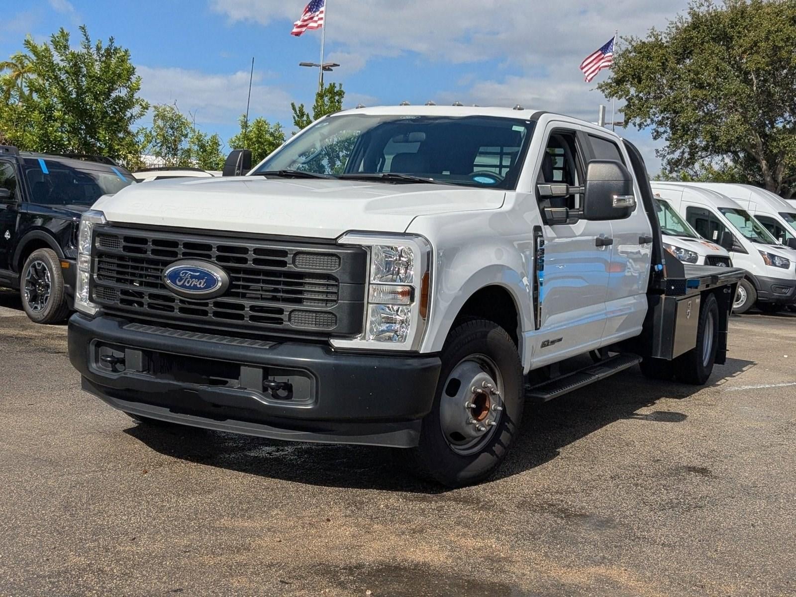 2024 Ford Super Duty F-350 DRW XL 2WD Crew Cab 179" WB 60" CA